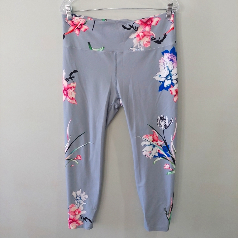 Nanette Lepore Workout Leggings XL Gray floral print ankle length
